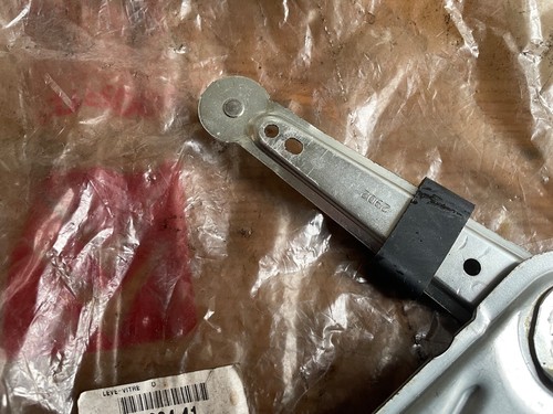 Citroen ZX hatchback NEW GENUINE RH rear manual window regulator 922441 20D - Picture 5 of 8