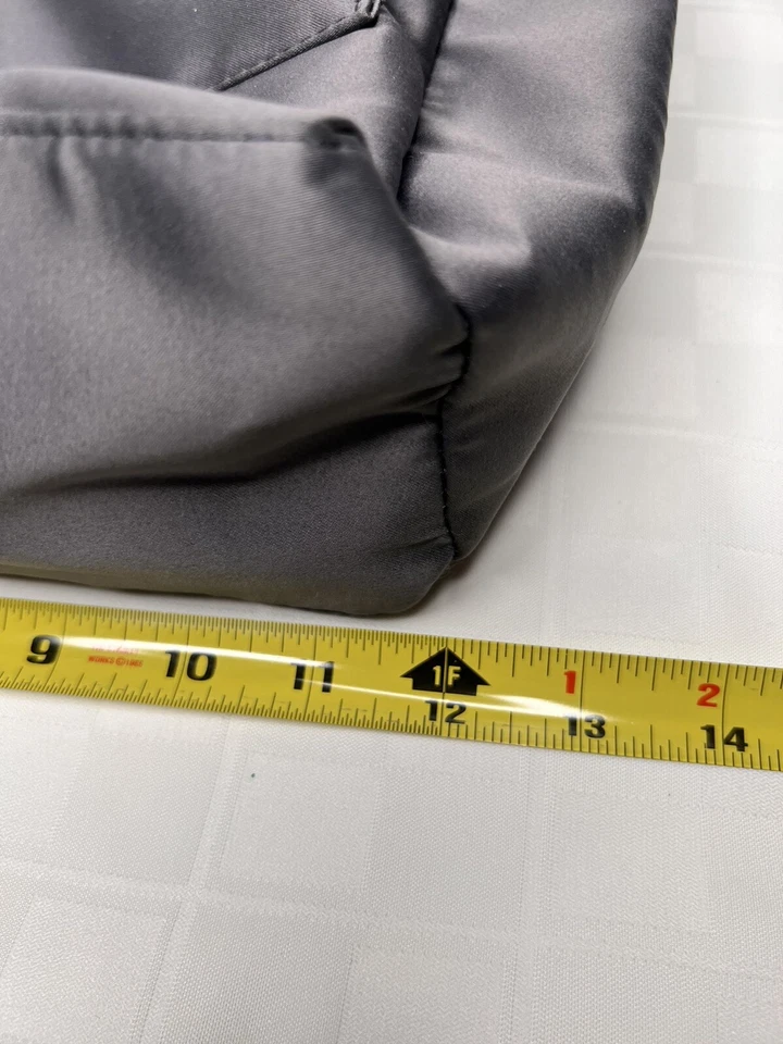 Bath & Body Works Large Gray Satin Zipper Tote + Zip Pouch Retails $45 READ Cond - Изображение 3 из 4