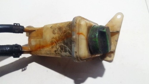Volkswagen Passat 1999 Power Steering Pump Oil Reservoir Tank 8d04 #676776-85