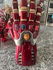 Hasbro Marvel Legends Series Avengers Electronic Power Gauntlet - E6253