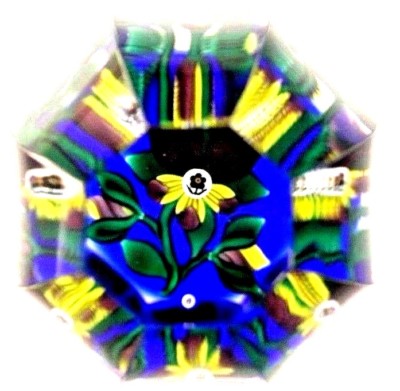 Elongated ELEGANT Bob BANFORD Fancy FLUTE Cut PANSY FLOWER Art Glass PAPERWEIGHT