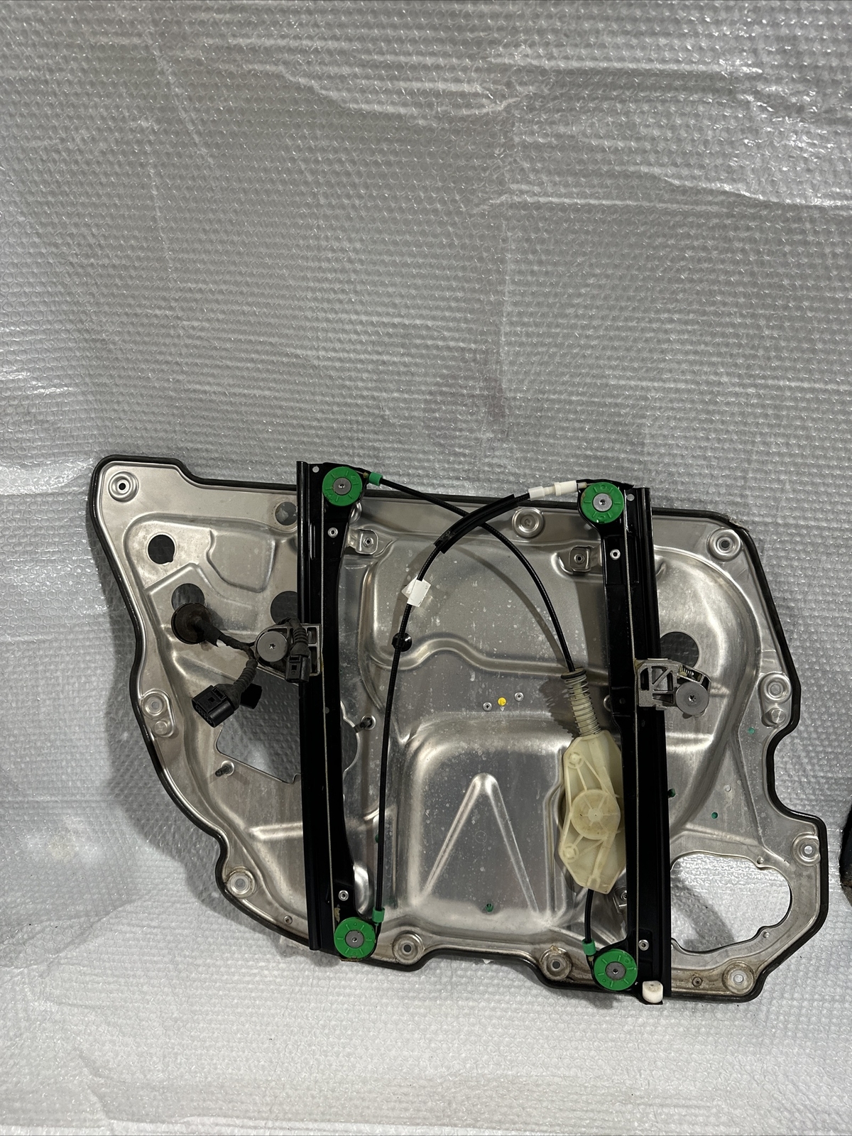 06 07 08 09 Bentley Continental Flying Spur Rear Right Window Regulator