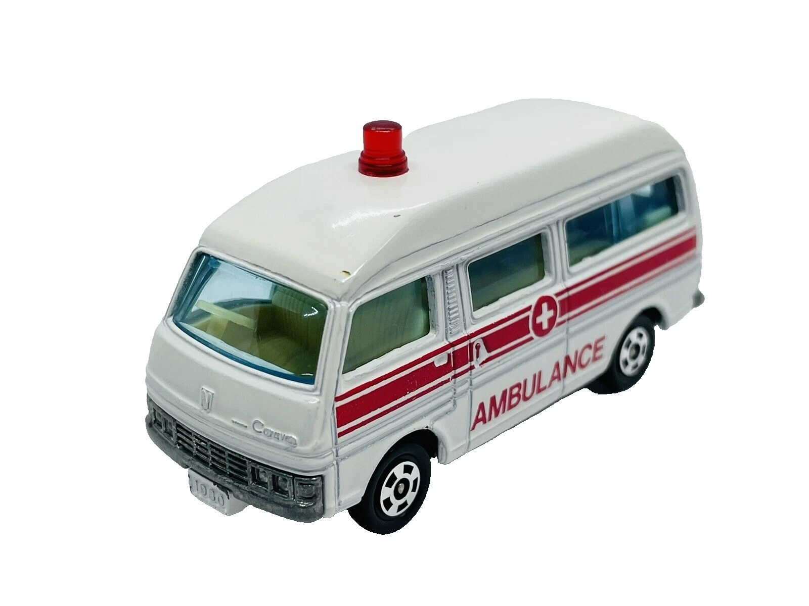 Tomica 1:64 escala Diecast y de Juguete ambulancias