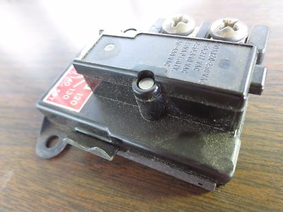 A O SMITH 4995 - THERMOSTAT, STYLE 4200 - SINGLE POLE, SINGLE THROW  120-480VAC | eBay