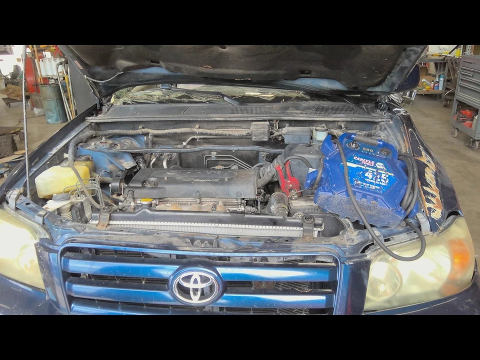 Расходомер воздуха для впрыска б/у топлива подходит для: 2006 Toyota Highlander класса A - Изображение 4 из 4