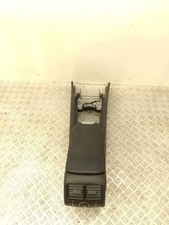 Mercedes-Benz ML W164 2008 Mitte Armlehne A164680134 ZEE14624