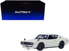 Nissan Skyline 2000GT-R KPGC110 Tuned RHD White 1/18 Autoart