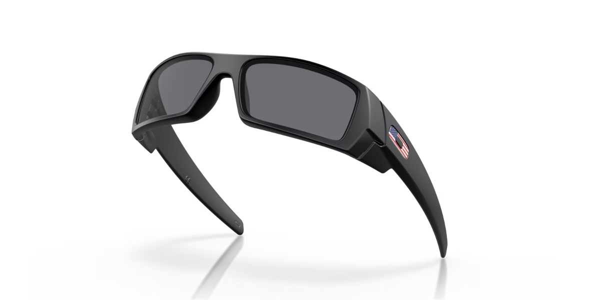 NEW Oakley SI Gascan Sunglasses 11-192 Matte Black Frame W/ Grey