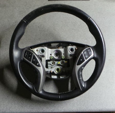 2012-2017 HYUNDAI I30 MK2 5DR LEATHER STEERING WHEEL WITH MULTIFUNCTION (WORN)