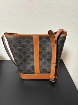 CELINE Bucket Trin Off Canvas
