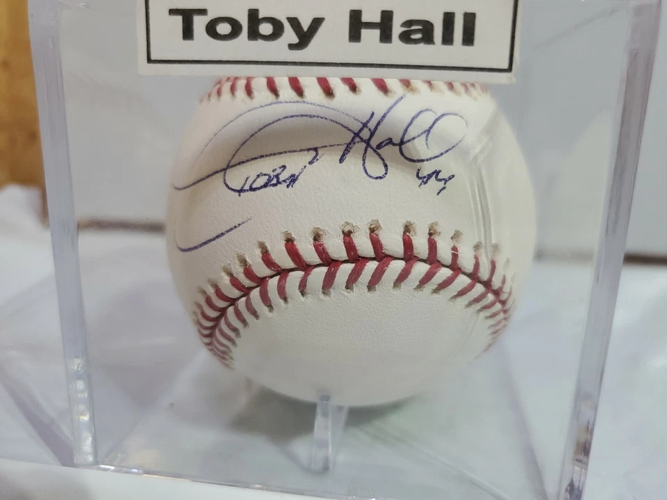 Béisbol OML firmado por TOBY HALL (CERTIFICADO DE AUTENTICIDAD MAC) con exhibición de cubo de bola Foto 2 de 4