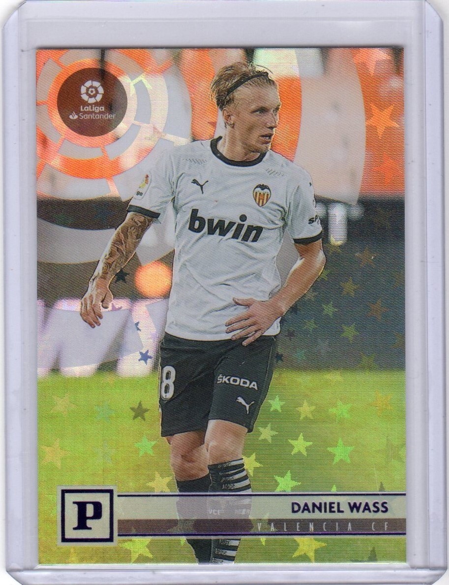 2020-21 Panini Chronicles Daniel Wass Panini La Liga #24 Purple Astro