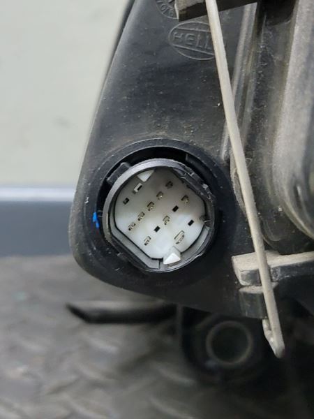 2004-2008 MASERATI QUATTROPORTE (4DR) SPORT GT PASSENGER SIDE HEADLIGHT: XENON 