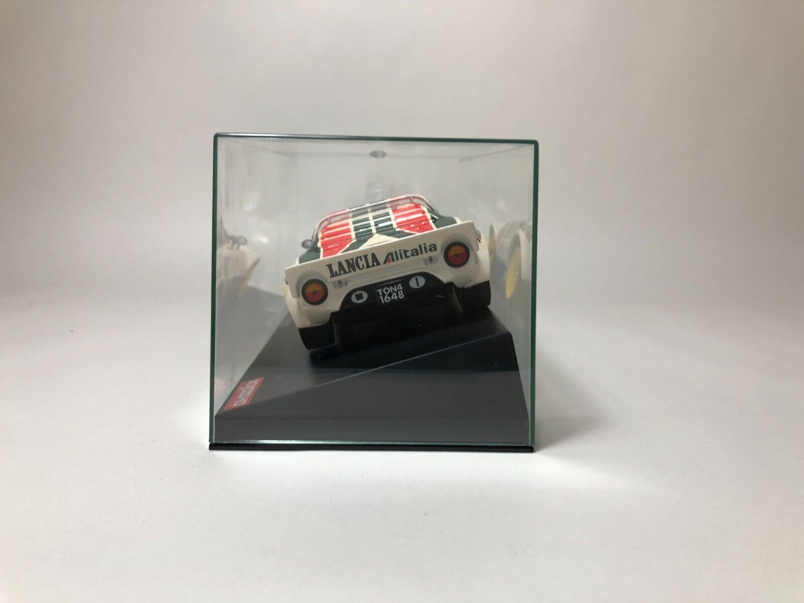 Picture 5 of 24