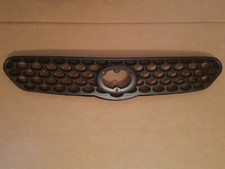 Fits 2003-2004 Toyota Matrix Front Bumper Radiator Grille Upper New