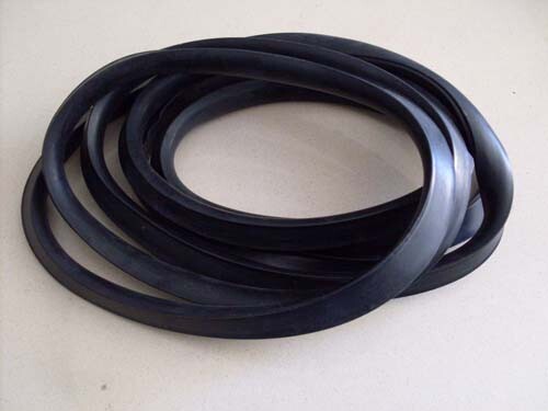 Paneles de capó lateral Vespa NEGROS adornos de goma VNA VNB VBA VBB VBC VLB PX GL V8194 - Imagen 1 de 1