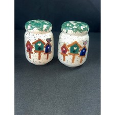 Gibson Delight Sponge ceramic Birdhouse Salt and Pepper Shakers Ceramic Green