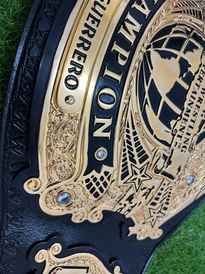 Cinturón Campeonato WWE Undisputed V2 CNC Oro - 4mm HD Metal Copia Título Foto 4 de 4