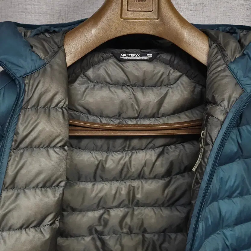 Arc'teryx Cerium LT Hoodie Lightweight Puffer Women thumbnail 6