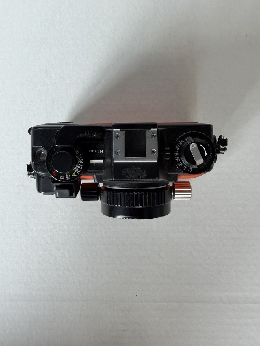 Nikon Nikonos V Orange Underwater Camera 35mm f2.5 Lens From JAPAN