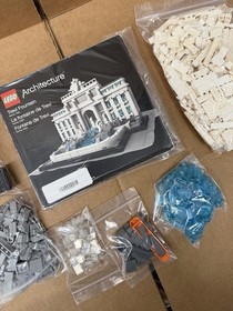 LEGO ARCHITECTURE: Trevi Fountain (21020)