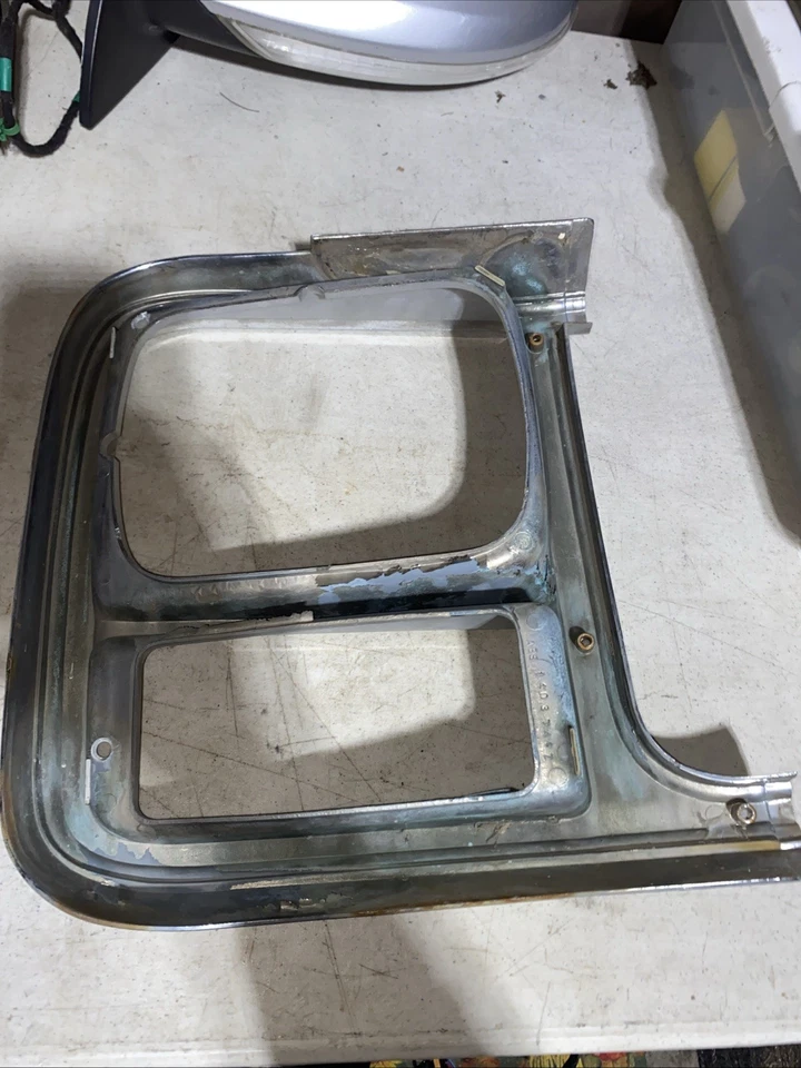 Chevrolet GMC G10 G20 G30 1978-1982 furgoneta LH faro del conductor faro bisel Foto 4 de 4