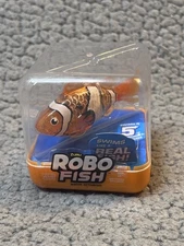 ZURU Robo Alive Robotic Swimming Fish New Water Activated Orange 