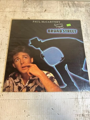 Paul McCartney  GIVE MY REGARDS TO BROAD STREET Columbia SC 39613 '84 LP VG /VG