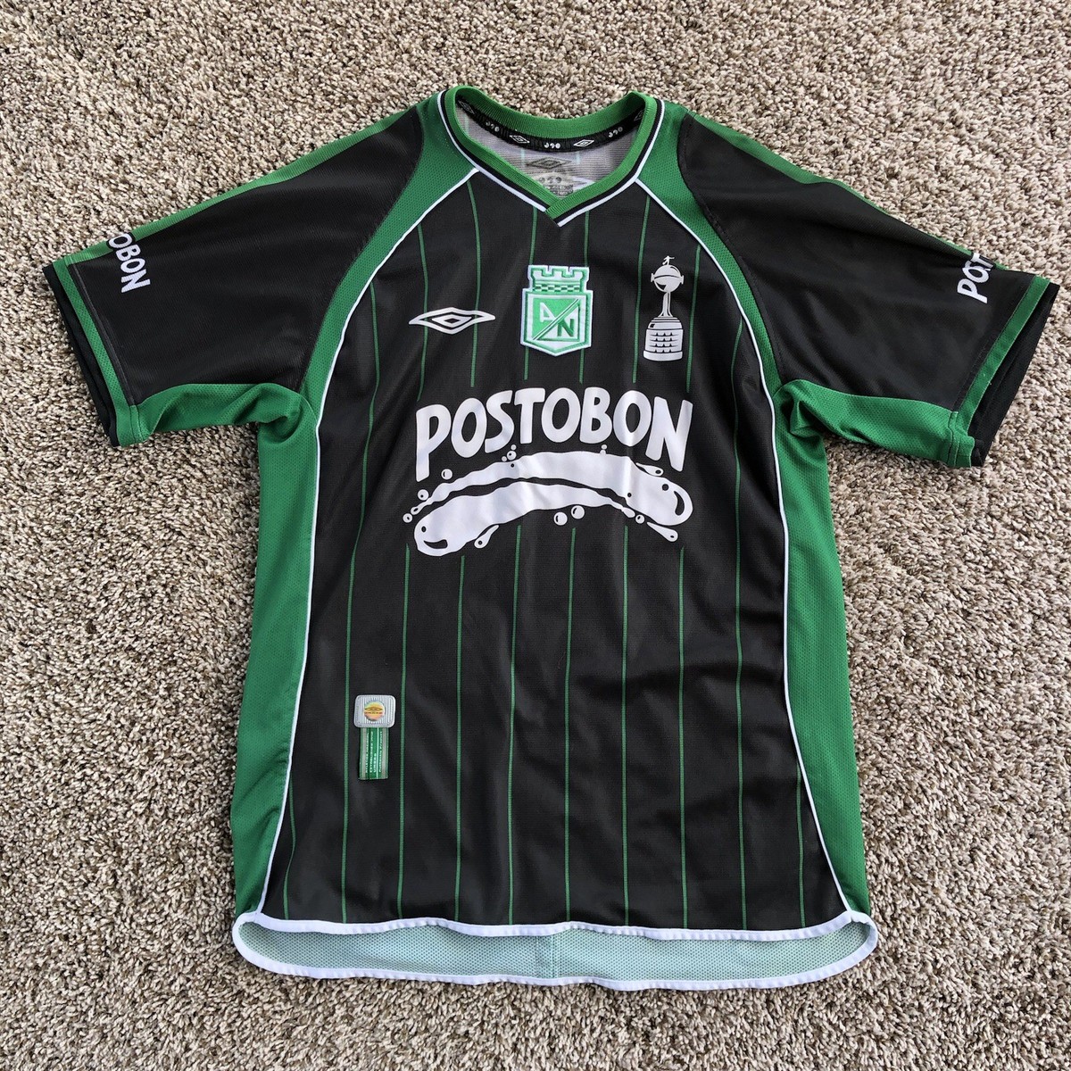 CLUB ATLETICOBOMBONERA サッカーユニフォーム ボンボネーラ Vintage Umbro Athletico Nacional 03/04 Jersey Soccer Postobon Mens