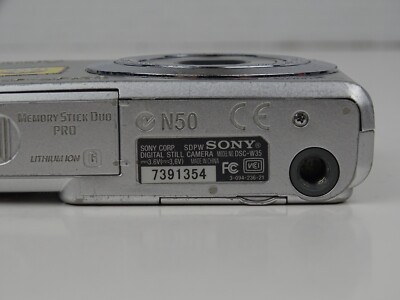 Sony Cyber-Shot DSC-W35 7.2MP Compact Digital Camera Silver NEEDS