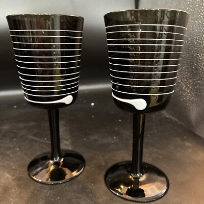 2 Villeroy & Boch Conga Threaded Black Art Glass White Swirl Goblets 8" Tall - Image 1 of 4
