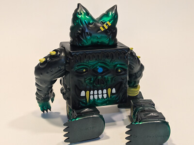 chompton × draculazer demon robot Fluro Demon Robot created by Draculazer (Michael Skattum