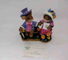 Charming Tails figurine - DESERVING OF OUR SUNDAY BEST - mouse in church clothes