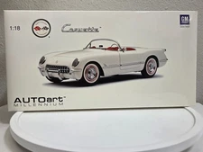 AUTOart 71081 1953 Chevrolet Corvette (C1) 1:18 Die-cast Model - Polo White