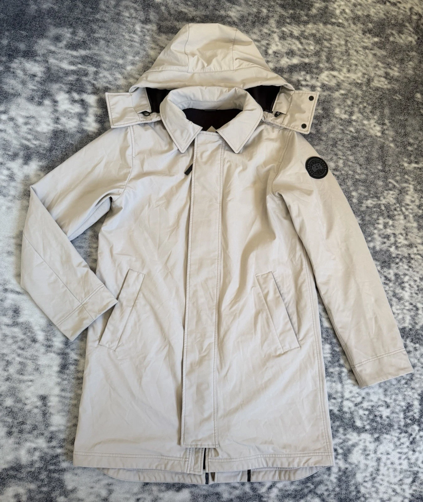 Canada Goose Winslow Black Badge Label Mac Jacket. Size Medium
Opens in a new window or tab