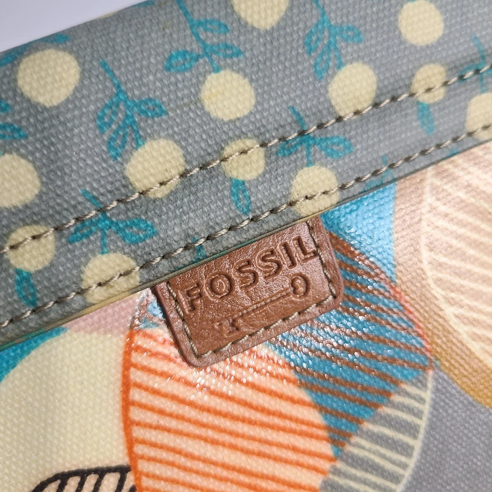 Funda protectora floral marca Fossil llave por tableta iPad lector electrónico rincón Foto 2 de 4