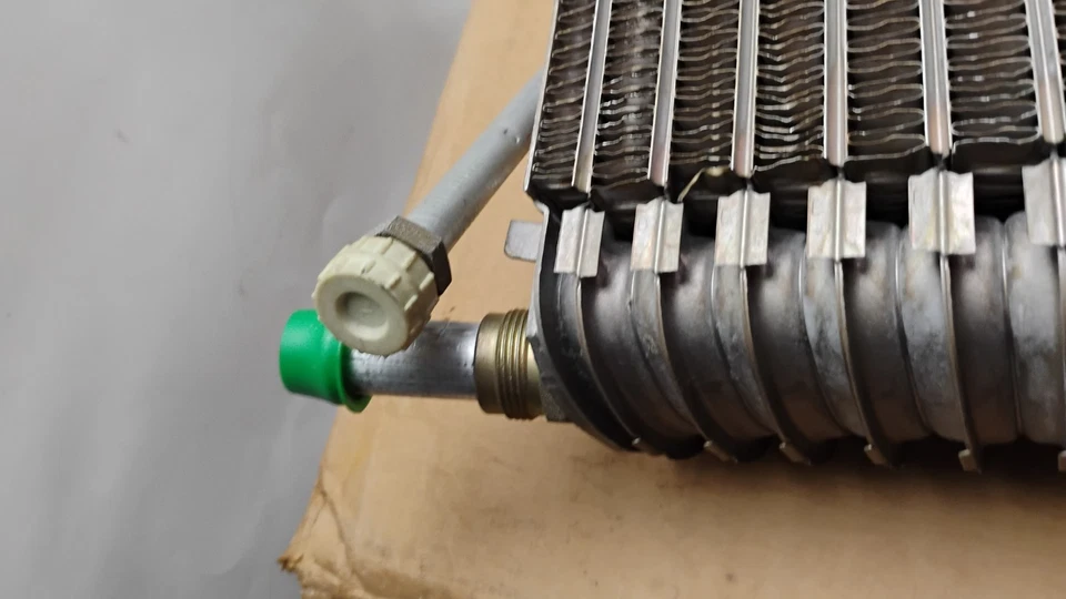 Núcleo evaporador de aire acondicionado AC Delco 15-6221 para 73-76 Buick Olds Pontiac 71-73 Cadillac Foto 4 de 4