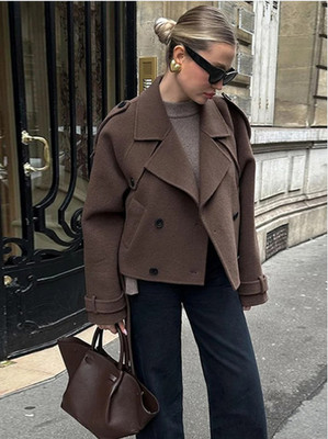 Damen Trenchcoat kurz 2025 - Schnürjacke, Doppelknopf, Wintermode