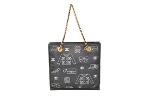 CHANEL-Illustration-Chain-Tote-Bag-F01784