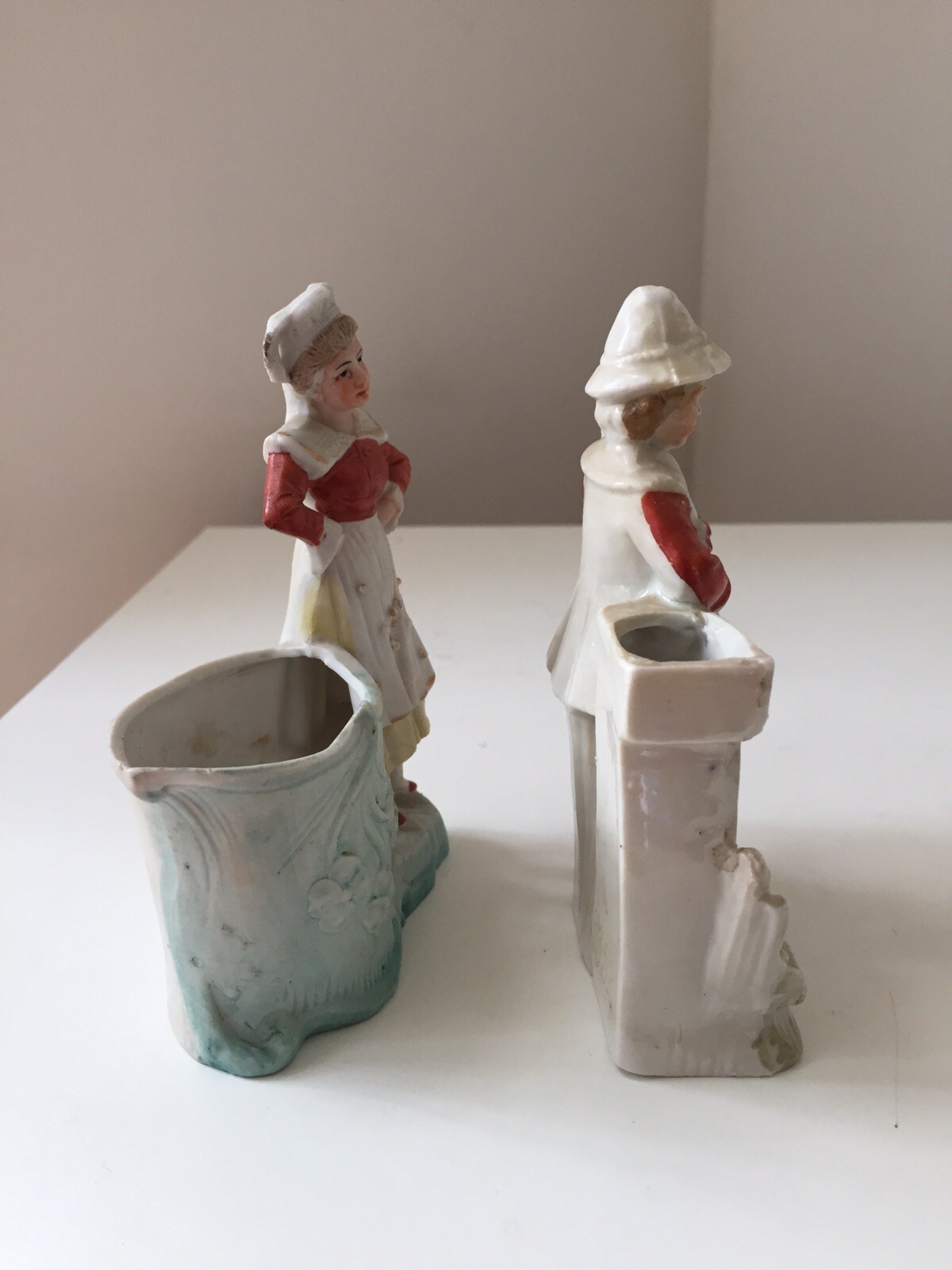 SCULPTURE EN BISCUIT de Porcelaine Femme au Panier Signature ANDRE Statue O11 EUR 9,50 - FR