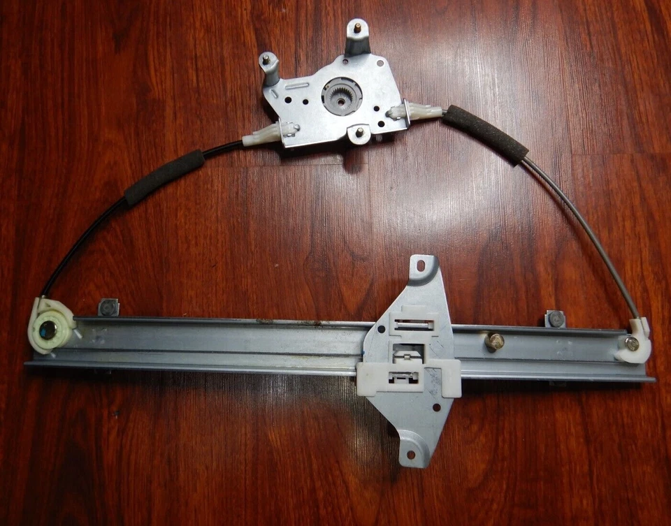 Suzuki OEM ventana derecha 83401-86Z00 Verona 2004-2006 2,5 L OEM 8340186Z00 Foto 3 de 4