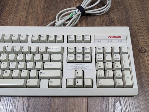 Vintage ~ Compaq RT101 PS/2 Wired Desktop Computer Keyboard ~ Unit 120375-001 B - Picture 2 of 16