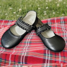 Girls Size 5T Oshkosh B'Gosh Genuine Kid Mary Jane Shoes Black Ruffle Edge Strap