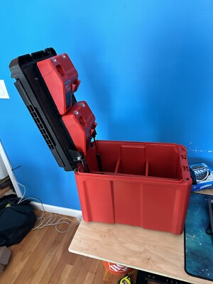 Milwaukee Charging Station 48-22-8422 Tool Box - Red 45242543847