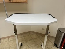 Adjustable Height  Surgical Table With Wheels