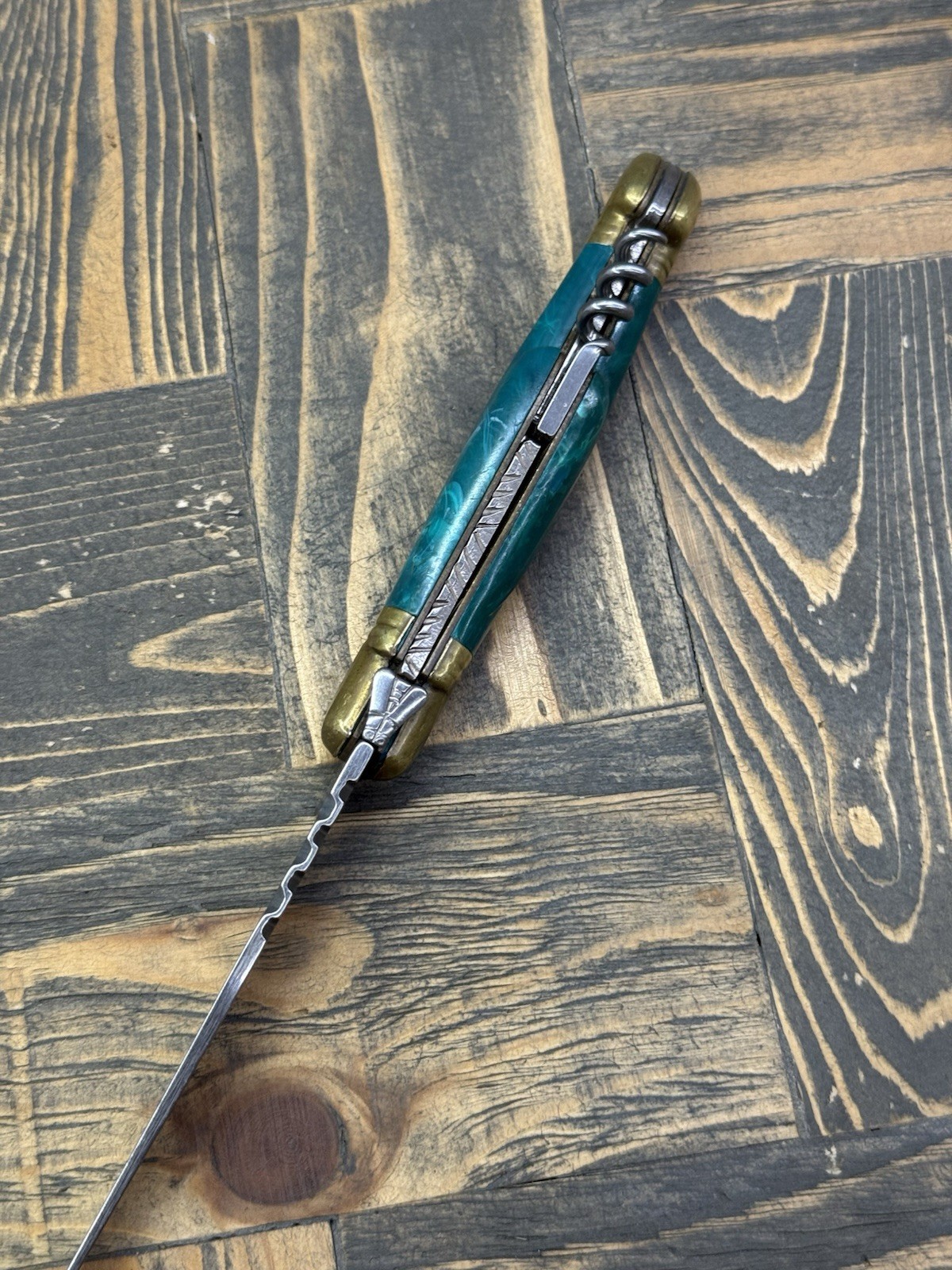 Laguiole En Aubrac 440 France Folding Pocket Knife Used Green Corkscrew