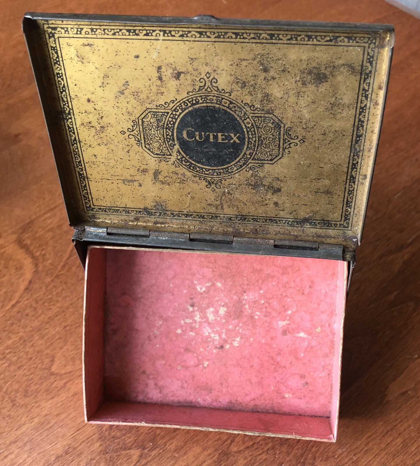 1930s VINTAGE “CUTEX FIVE MINUTE SET” COSMETICS TIN METAL EMPTY