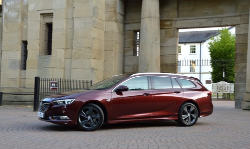 ✯ 2017 VAUXHALL INSIGNIA 2.0 TURBO D SRI VX-LINE ✯ NAV ✯ H/STEERING ✯ KEYLESS ✯ - Picture 6 of 24