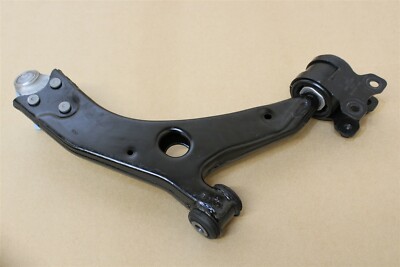 1570678 Arm Suspension Under Front Left Ford Focus Saloon 683878 