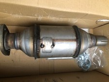 HJS 90 45 1527 KATALYSATOR 2000 MITSUBISHI L300